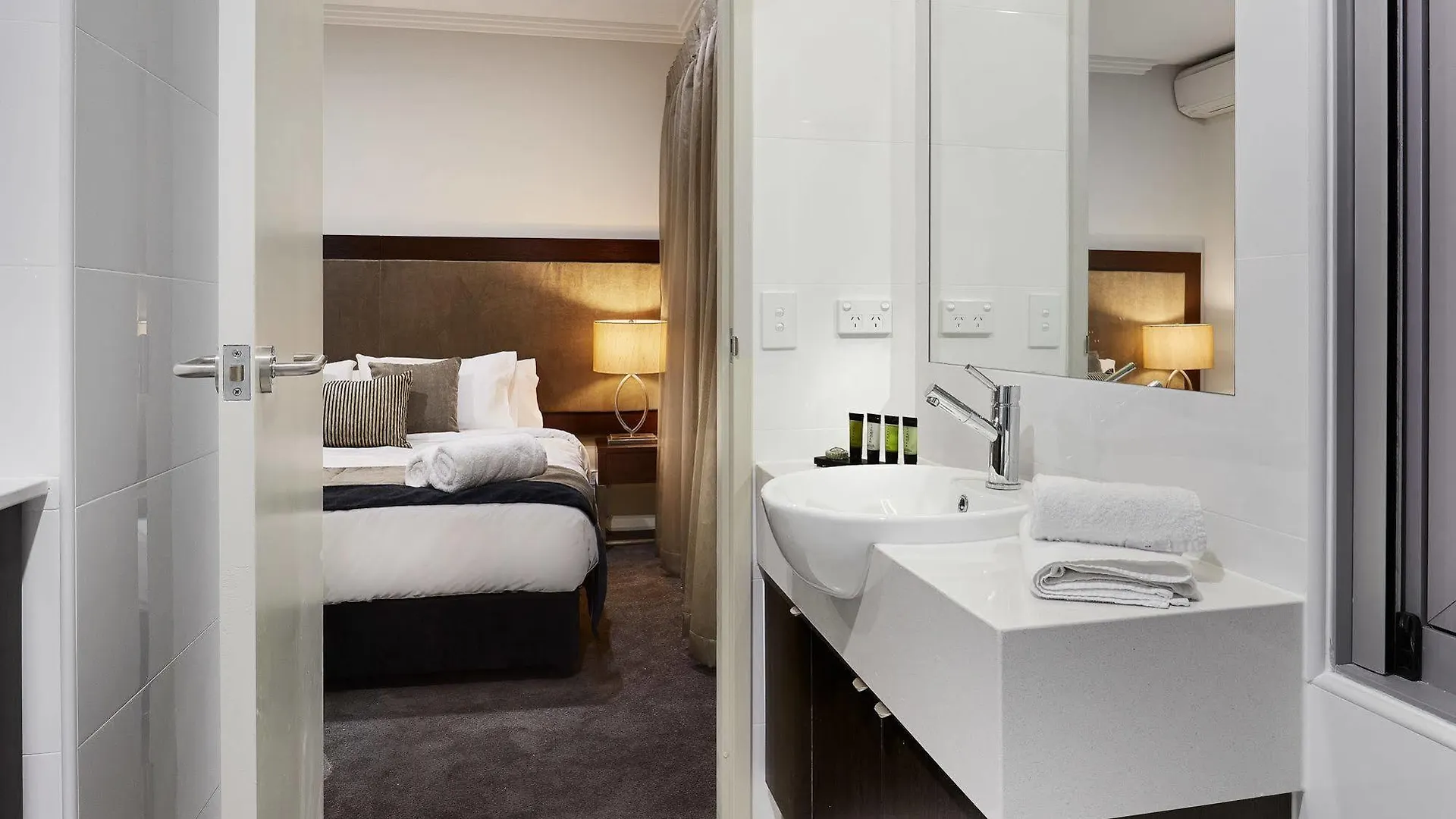 Aparthotel Attika Hotel Perth