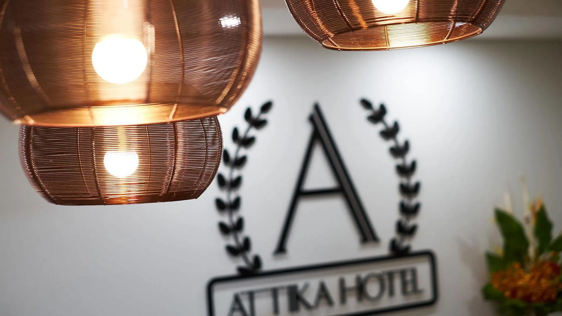 Attika Hotel Perth 4*,