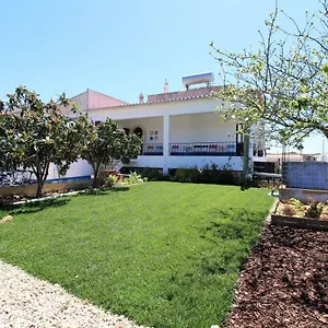 https://quinta-do-paraiso-albufeira.hotelaalgarve.com